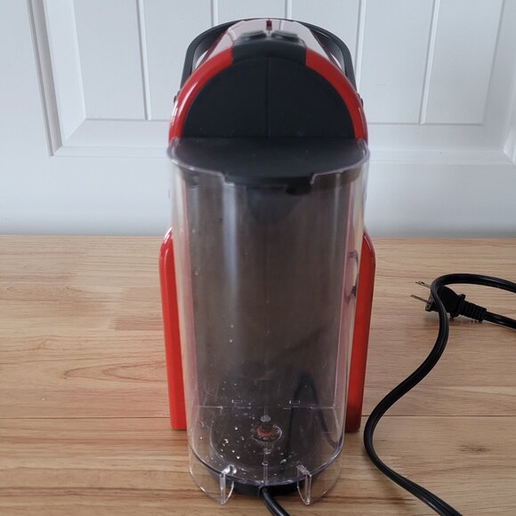Nespresso Inissia Red Coffee Machine by Breville - Picture 4 of 5